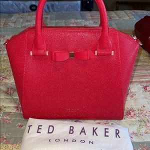 Ted Baker Janne bow red pebbled leather purse.